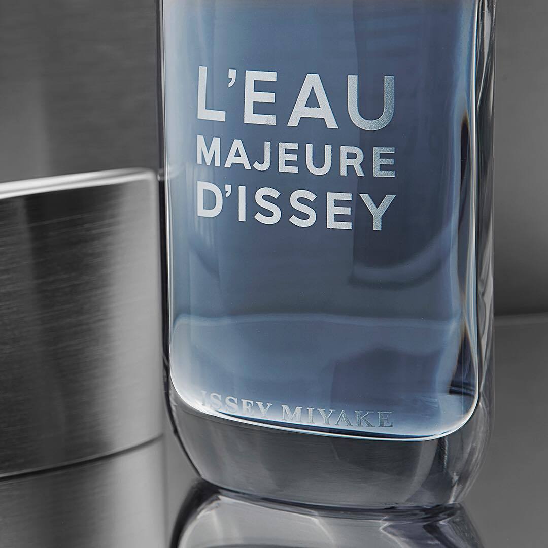 Issey Miyake L'Eau D'Issey Majeure EDT - Cost Plus Perfume