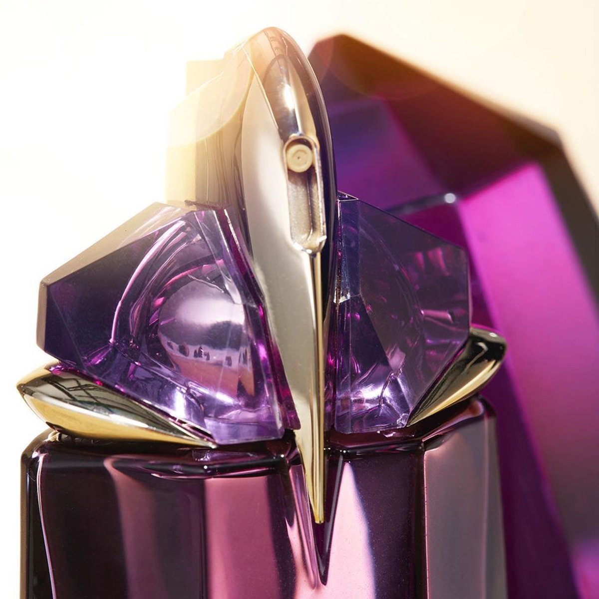 Thierry Mugler Alien Beautifying Body Cream | Cost Plus Perfume